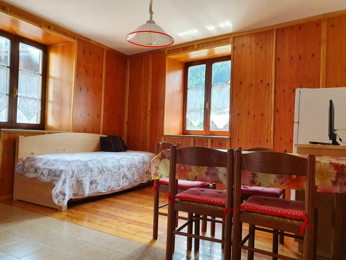 Casa Vacanze La Maddalena Sant'Orsola Eksteriør billede